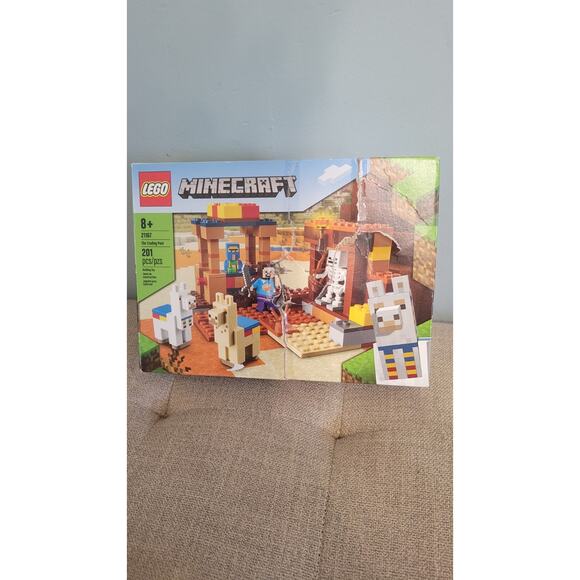 LEGO Minecraft The Trading Post 21167 (201 pcs) Set – Sealed Bags, Open Box,... - Picture 1 of 9